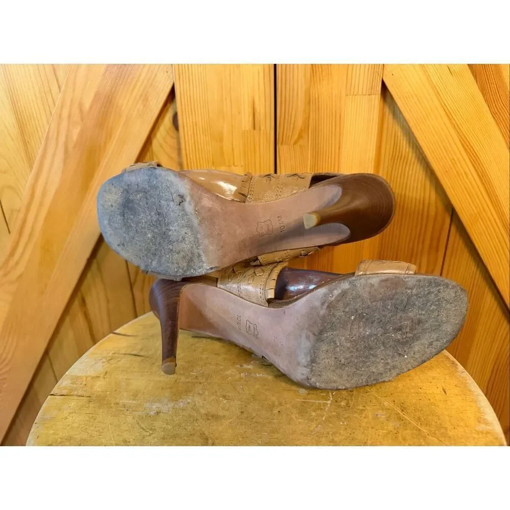 Tory Burch woven leather heels Light Brown Size 10.5M Ankle Cuff Elastic